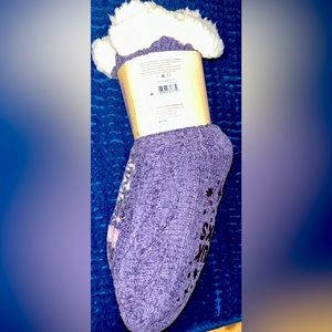Size S/M Muk Luk Cabin Socks